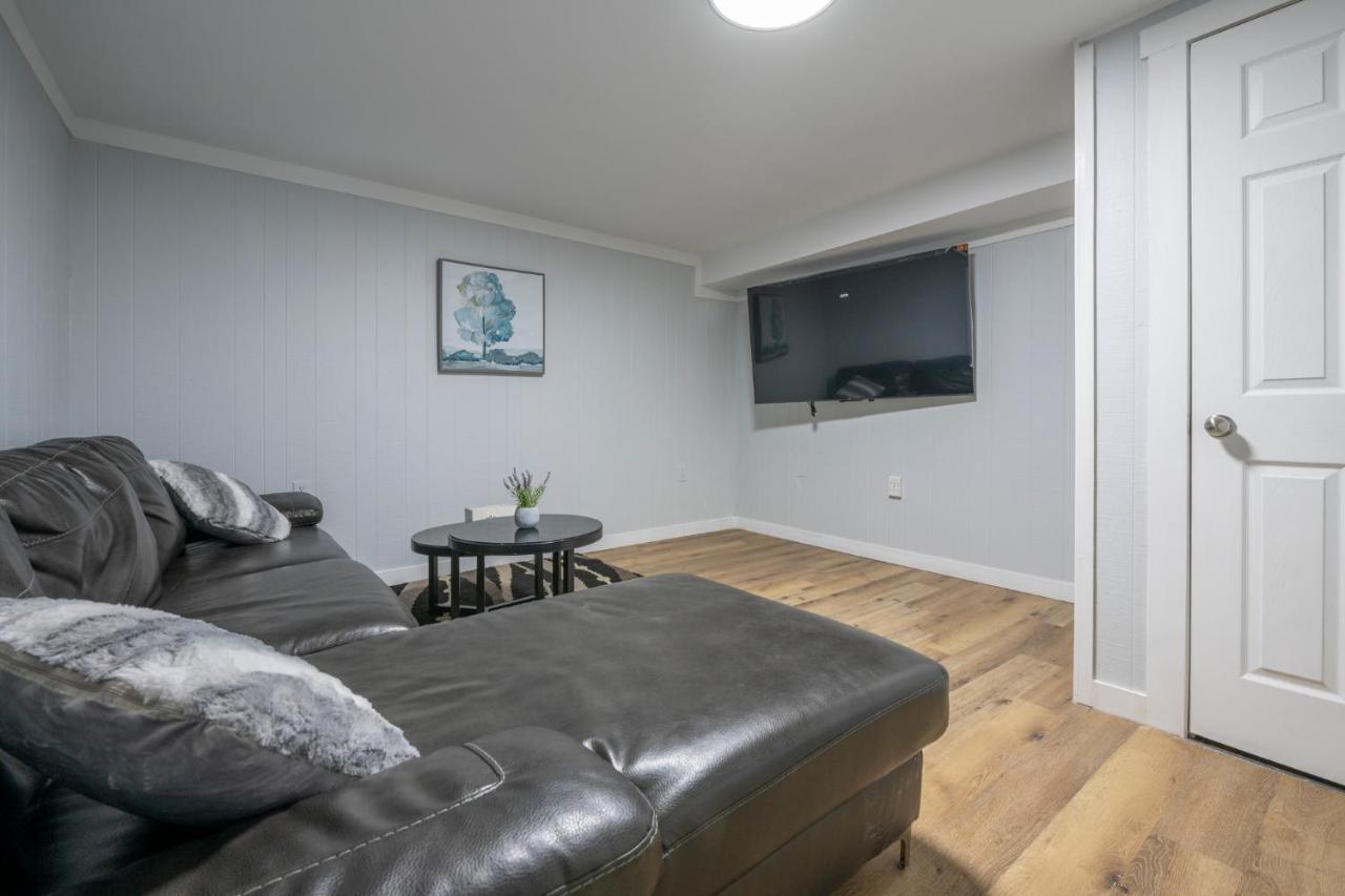 Centerstreet-Cozy 1Bedroomsuite YYC Екстериор снимка